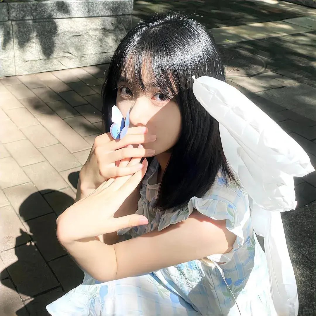 年轻女官权力风暴中应对暗流挑战